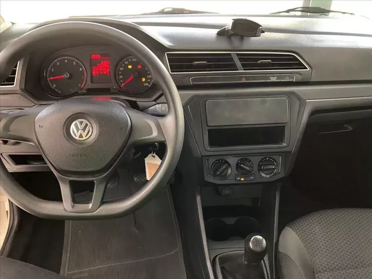 Volkswagen Saveiro Branco 5