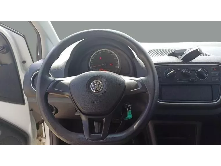 Volkswagen UP Branco 10