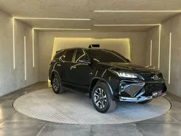 Toyota Hilux SW4