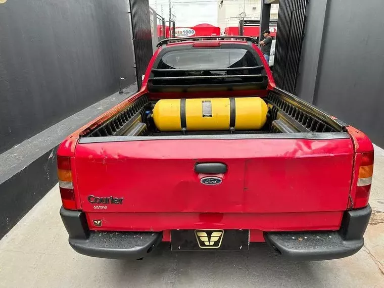 Ford Courier Vermelho 2