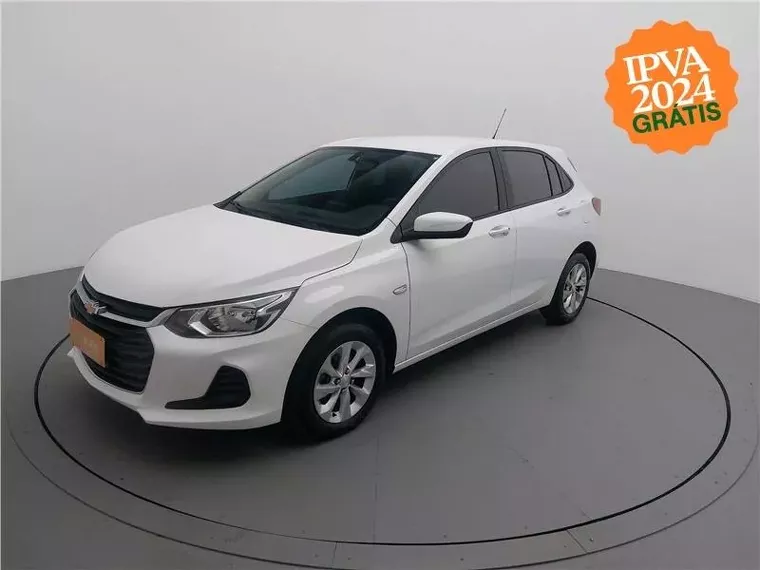 Chevrolet Onix Branco 6