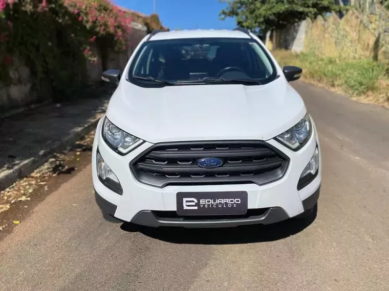 Ford Ecosport Branco 2