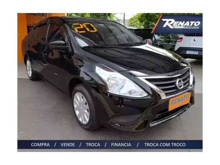 Nissan Versa Preto 1