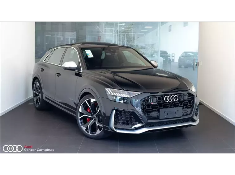 Audi RS Q8 Preto 20