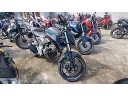 CB 300