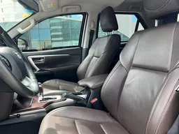 Toyota Hilux SW4