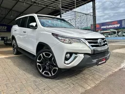 Toyota Hilux SW4