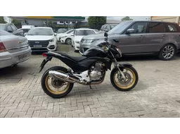 CB 300