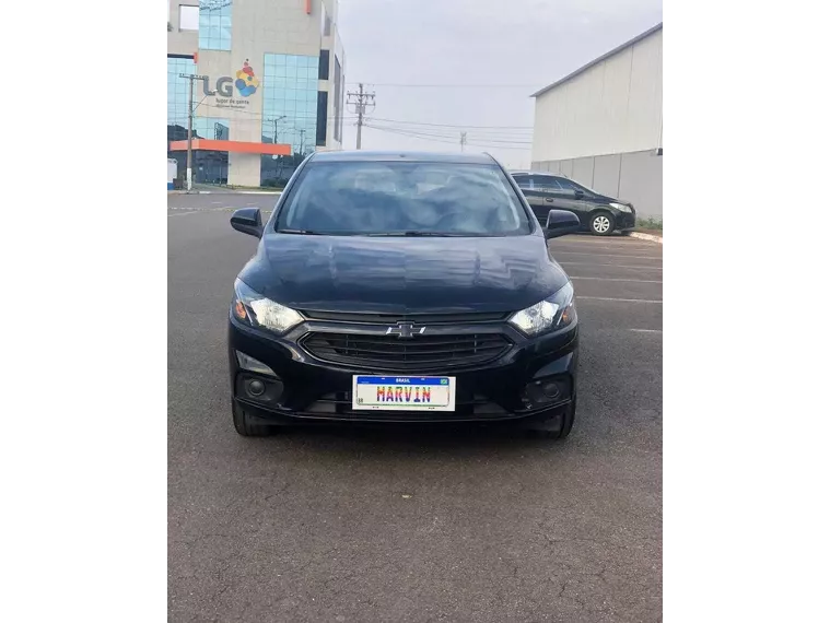 Chevrolet Onix Preto 14