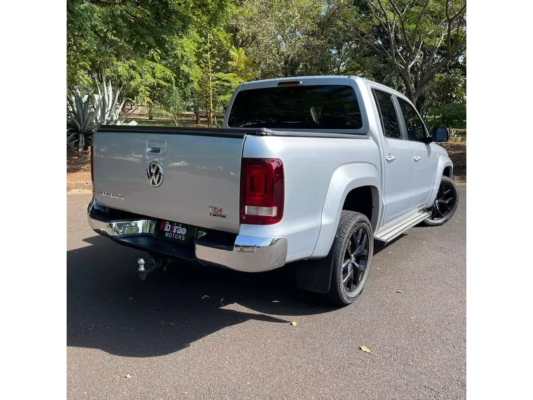 Volkswagen Amarok Prata 5