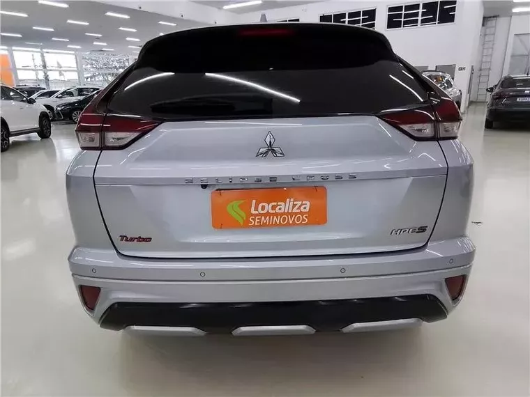 Mitsubishi Eclipse Cross Prata 5