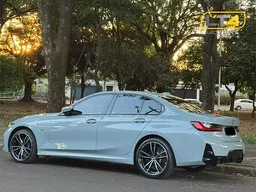 BMW 330e