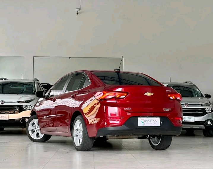 Chevrolet Onix Vermelho 1