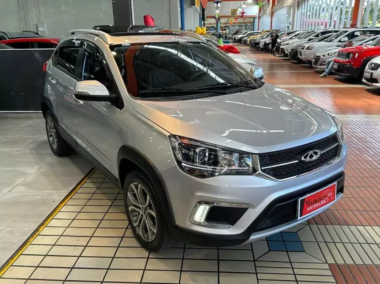 Chery Tiggo 2 Prata 12