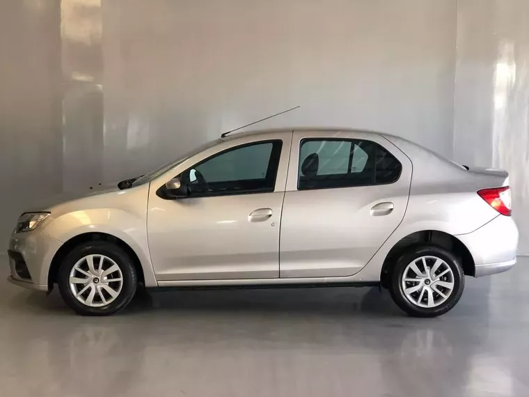 Renault Logan Prata 13