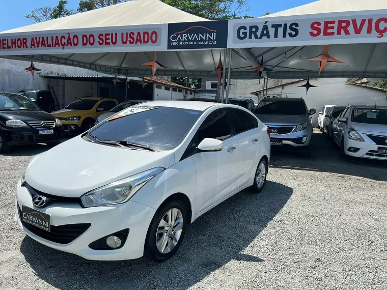 Hyundai HB20S Branco 7