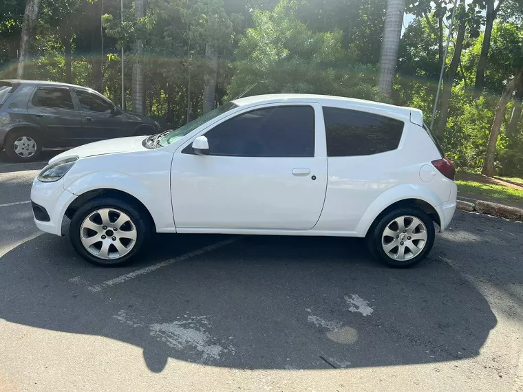 Ford KA Branco 2