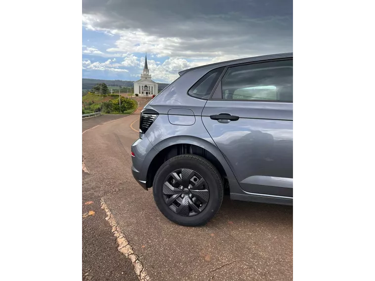 Volkswagen Polo Hatch Branco 14