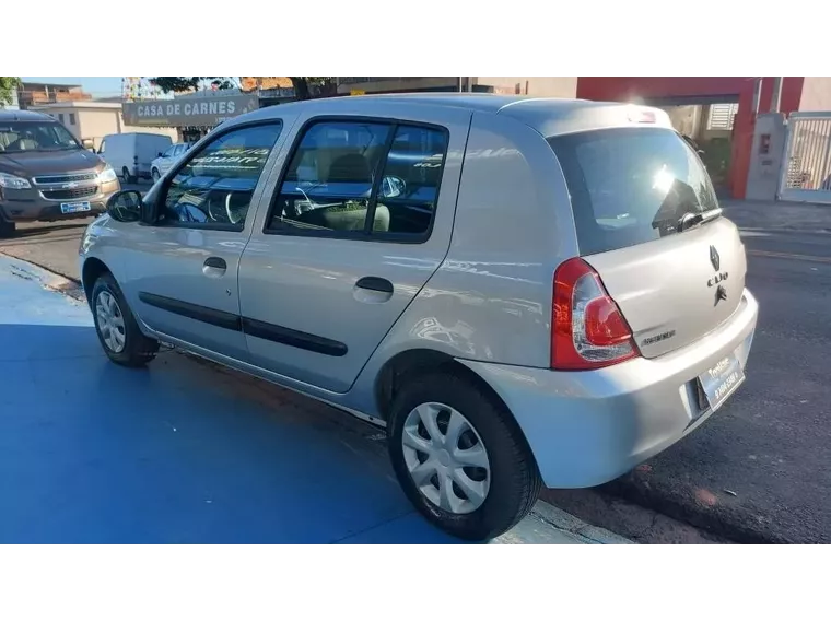 Renault Clio Prata 3