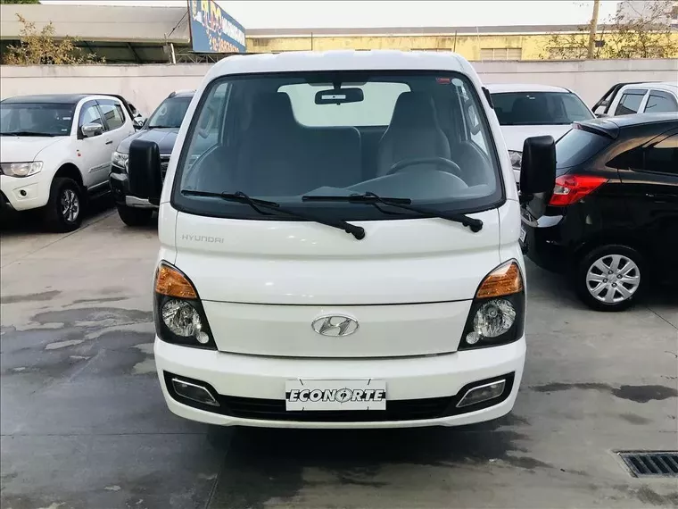 Hyundai HR Branco 9