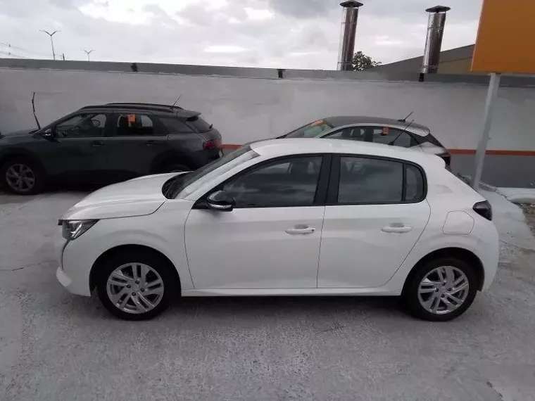 Peugeot 208 Branco 8