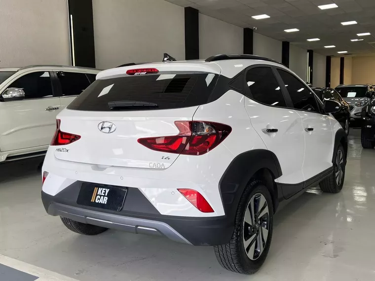 Hyundai HB20X Branco 2