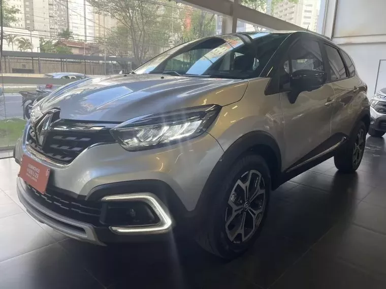 Renault Captur Prata 17