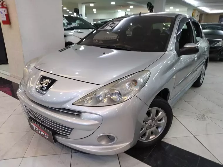 Peugeot 207 Prata 11