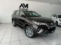 Toyota Hilux SW4