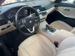BMW 320i