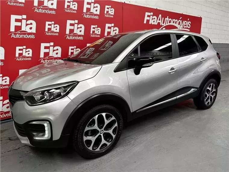 Renault Captur Prata 8