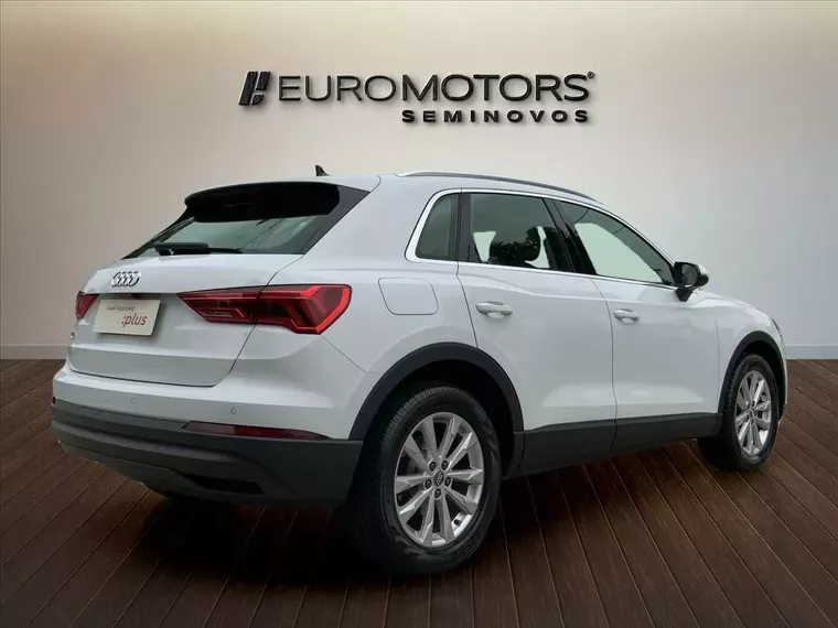 Audi Q3 Branco 19