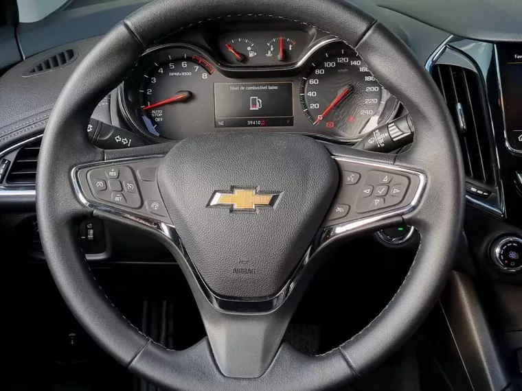 Chevrolet Cruze Prata 13