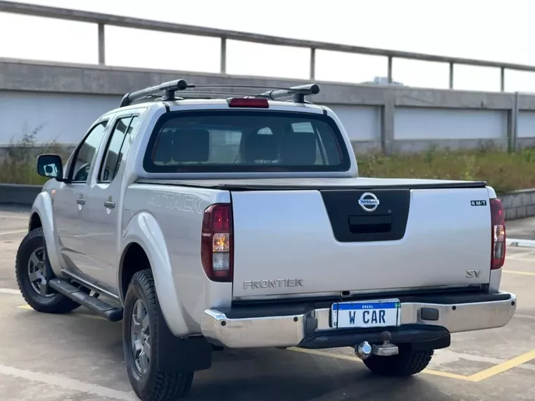 Nissan Frontier Prata 9