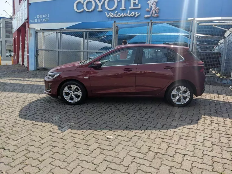 Chevrolet Onix Vermelho 9