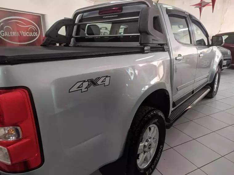 Chevrolet S10 Prata 7