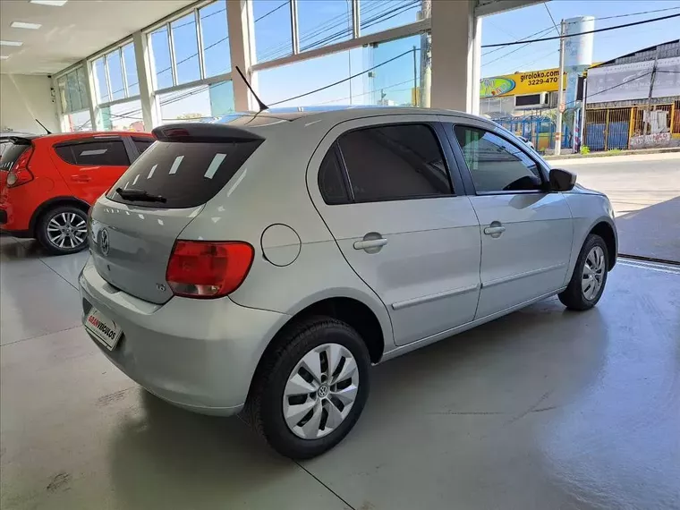 Volkswagen Gol Prata 5