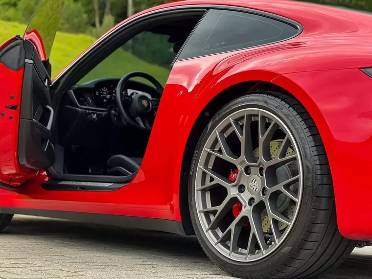 Porsche 911 Vermelho 11