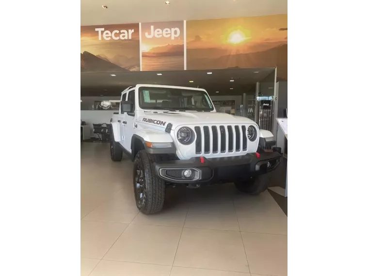 Jeep Gladiator Branco 4