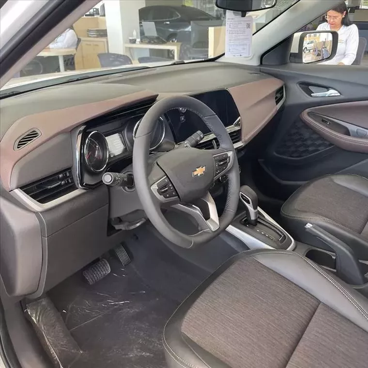 Chevrolet Montana Branco 16