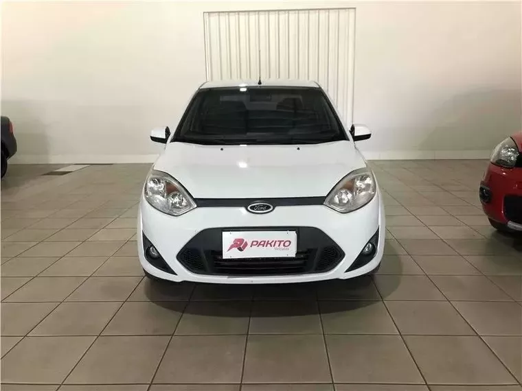 Ford Fiesta Branco 8