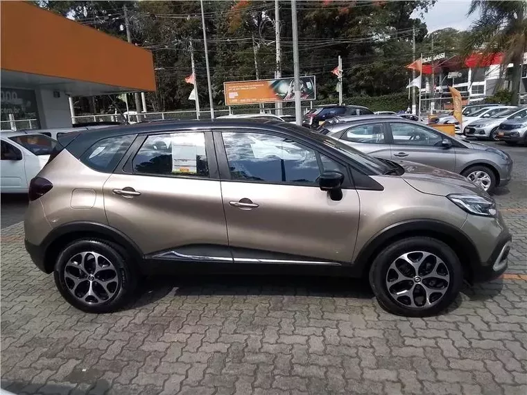 Renault Captur Bronze 14