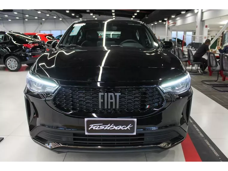 Fiat Fastback Preto 7