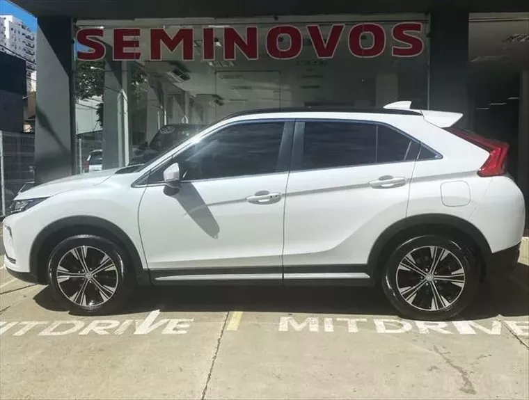 Mitsubishi Eclipse Cross Branco 8