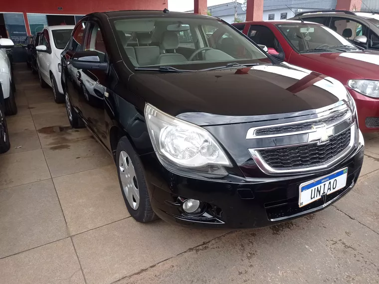 Chevrolet Cobalt Preto 4