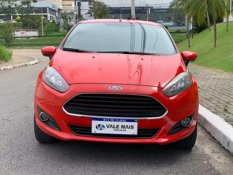 Ford Fiesta Vermelho 8