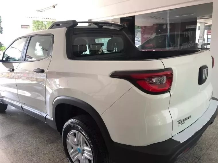 Fiat Toro Vermelho 10