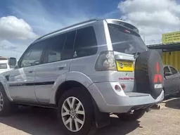 Mitsubishi Pajero TR4
