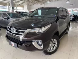 Hilux SW4