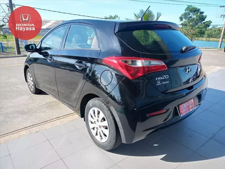 Hyundai HB20 Preto 11